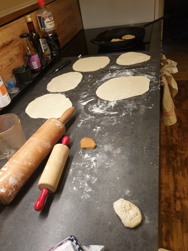 Baking frying pan bread